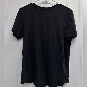 Lululemon Black T-Shirt - Size 8